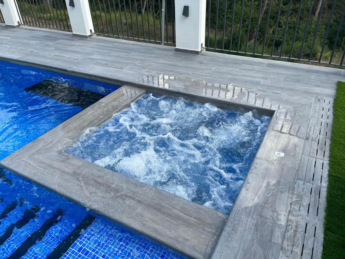 Lux Spa Barcelona Vallirana Exteriér fotografie